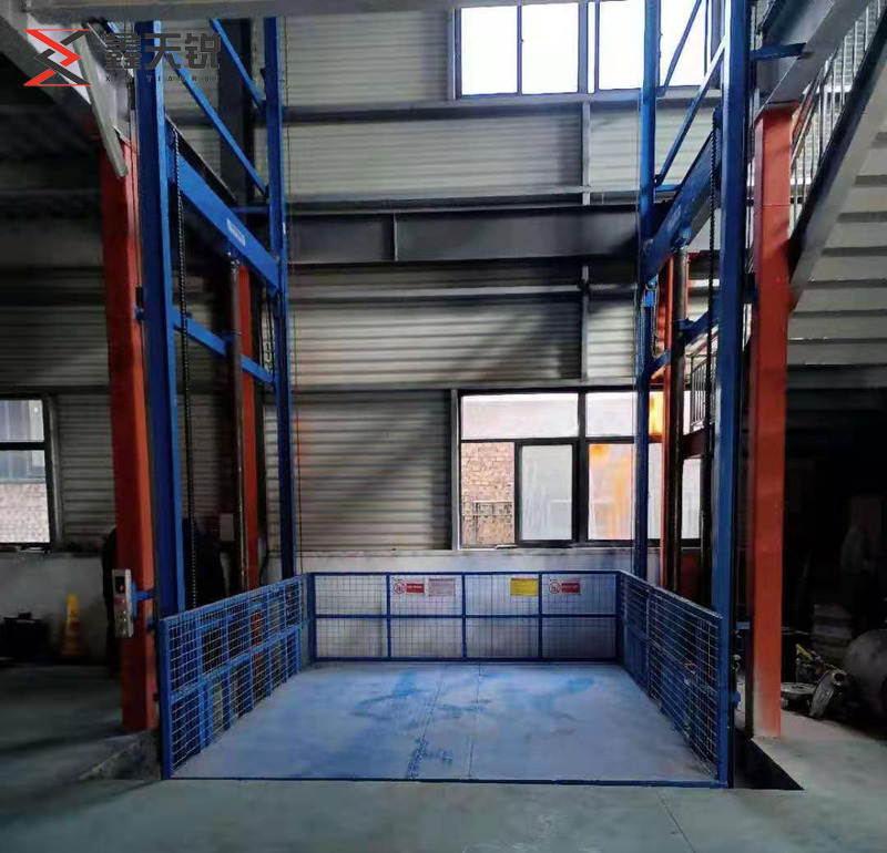 导轨式升降平台